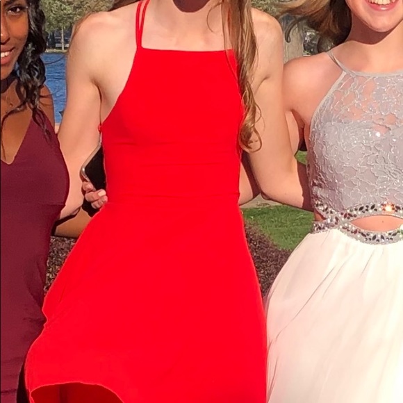 Lulus XS small short red backless dress, worn once - Picture 4 of 4